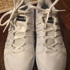 Brand new Nike Air Zoom tennis shoes size 7.5